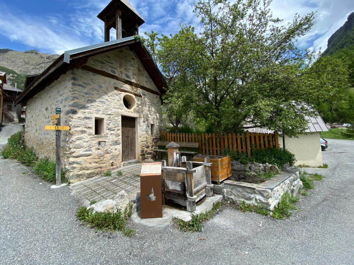 L Alpin Bel Appartement Avec Terrasse Dans Vieille Ferme De Montagne Renovee ليه أورس المظهر الخارجي الصورة