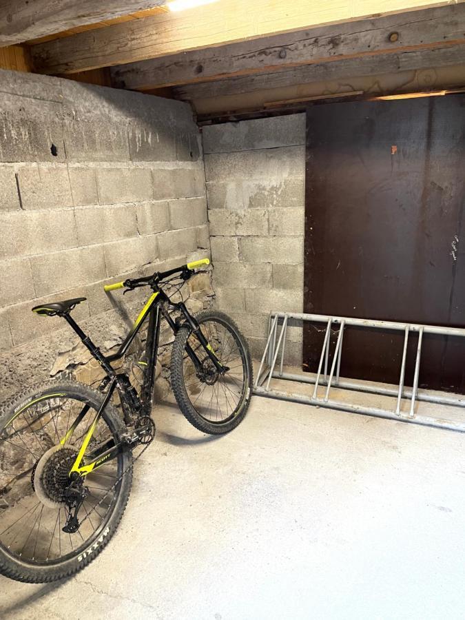 L Alpin Bel Appartement Avec Terrasse Dans Vieille Ferme De Montagne Renovee ليه أورس المظهر الخارجي الصورة